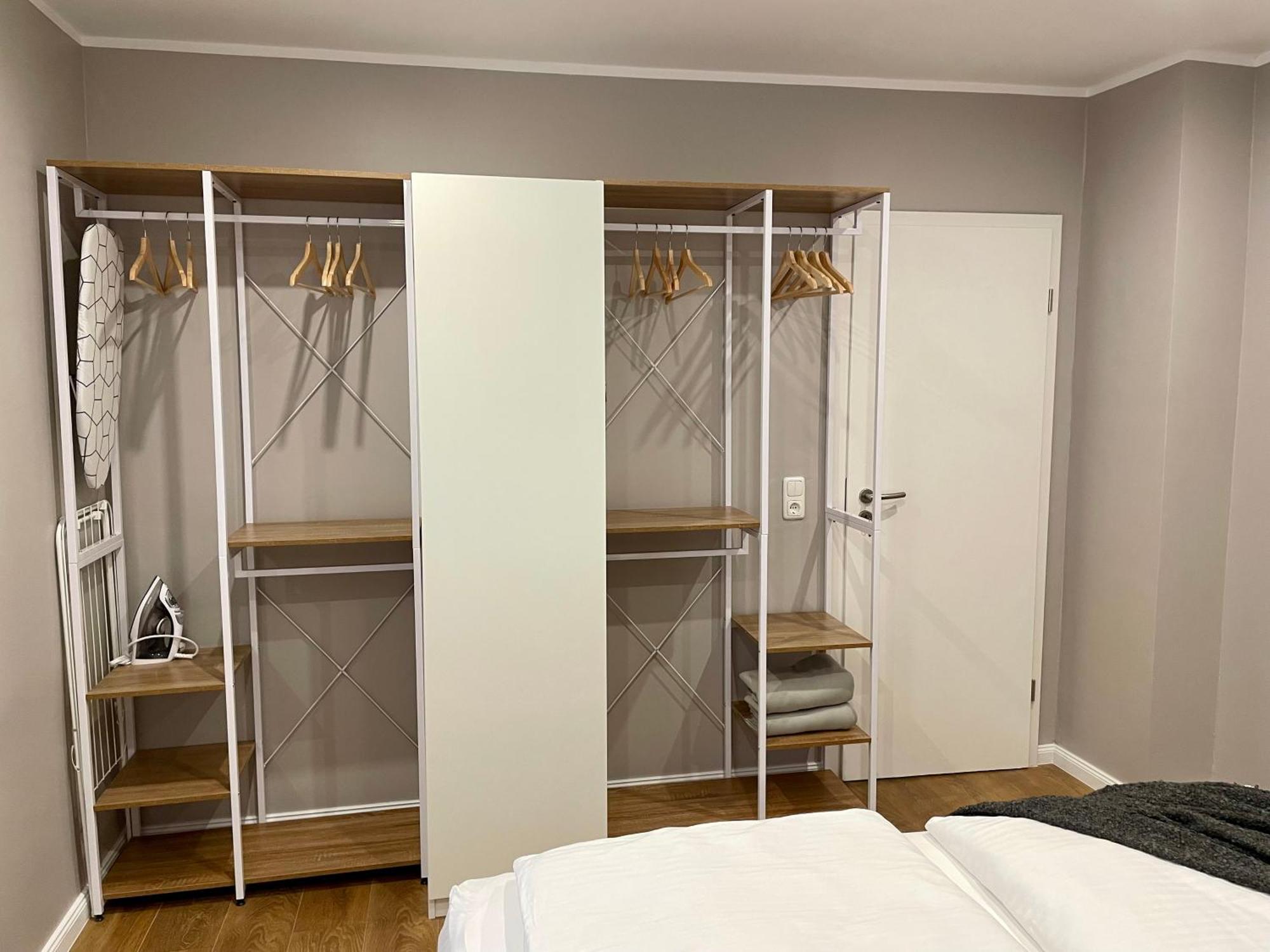 Siegburg - 4 Pers - 24H Self Check-In - Top Verkehrsanbindung Ngoại thất bức ảnh